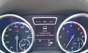 معنى مرسيدس Coolant Check Level 